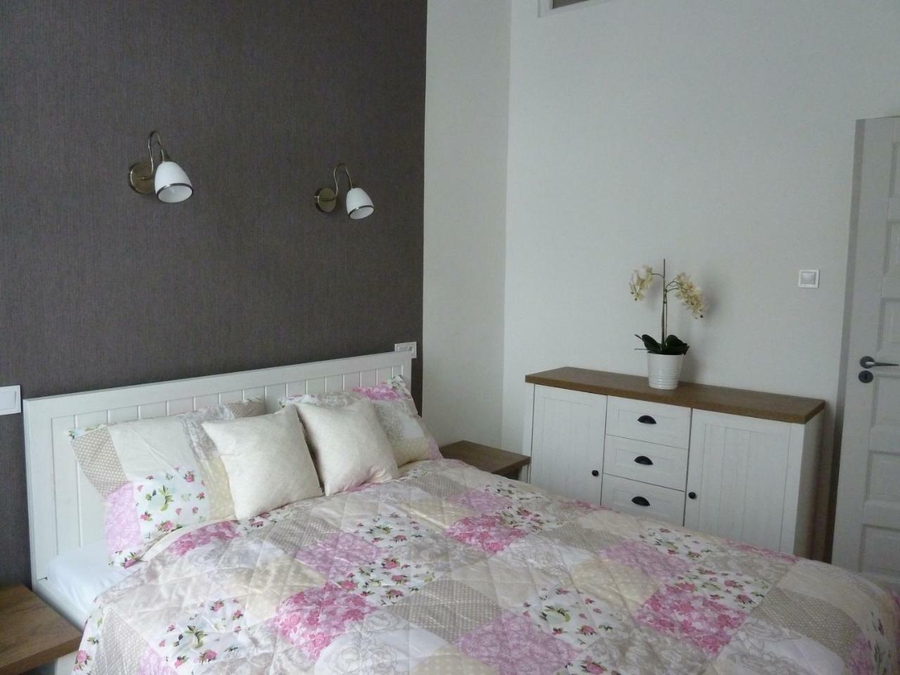 Kossuth Apartmanok Дебрецен Екстериор снимка